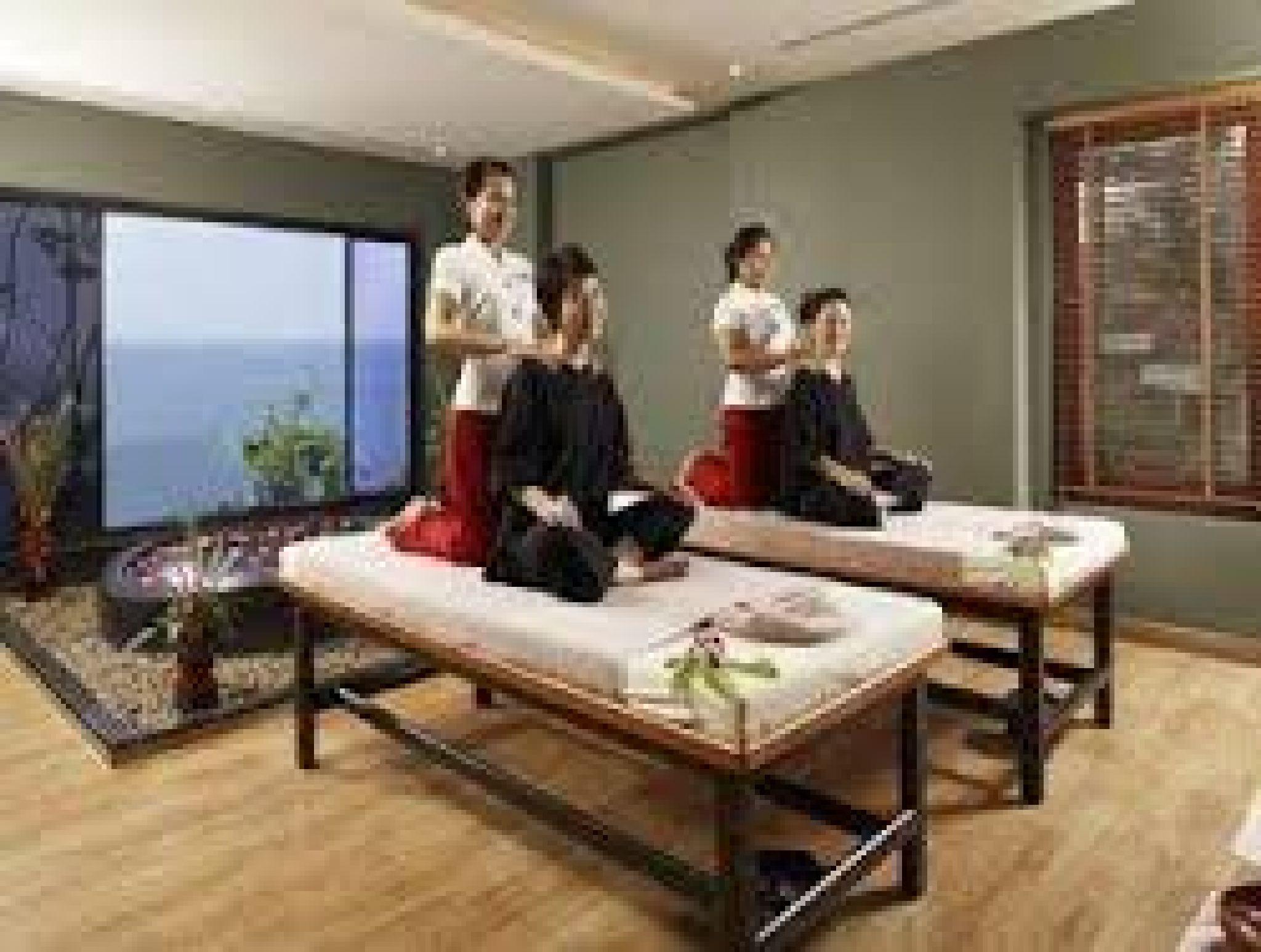 Namaka Resort Kamala Kültér fotó Thai massage