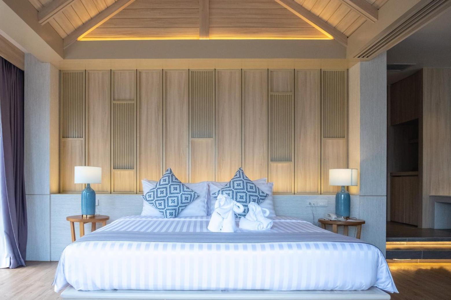 Namaka Resort Kamala Kültér fotó A bedroom at the resort